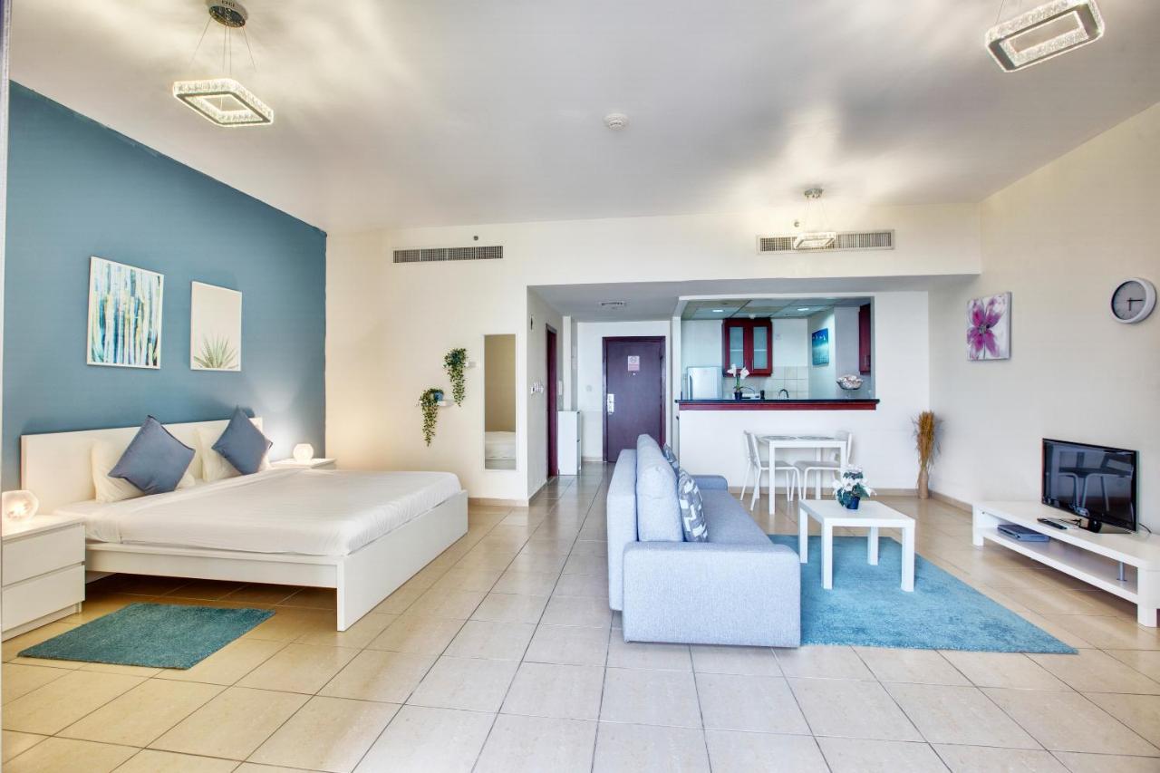 Spacious Sea View Studio At The Beach Jbr Dubai Exterior photo